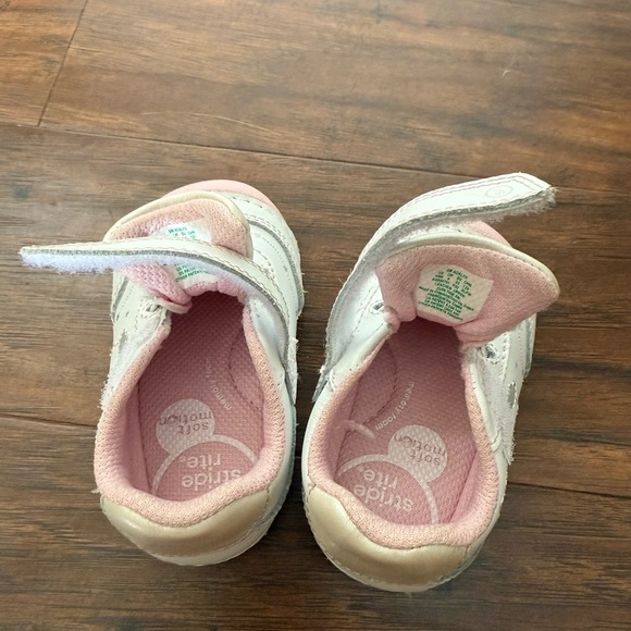 Stride Rite Adalyn Pink and White Little Girl Shoes-Size 4XW - Picture 9 of 9